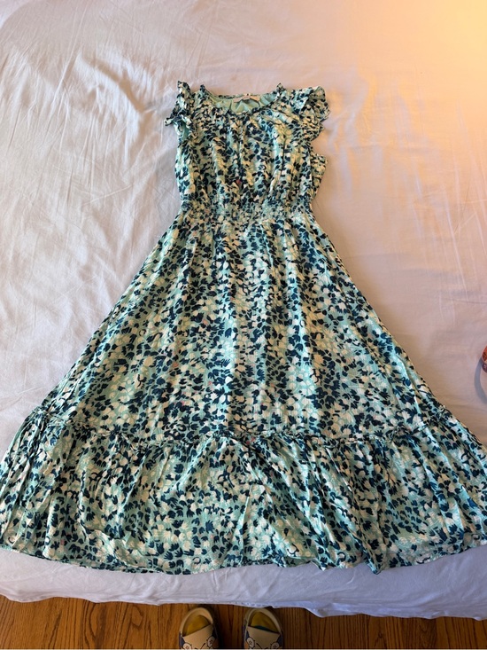 LOFT Dresses & Skirts - LOFT Mint Green Floral-Accent Top